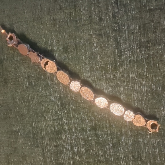 Vintage GOLDETTE* slide bracelet gold tone rhinestone scarab cameo fleur de lis - Picture 6 of 10